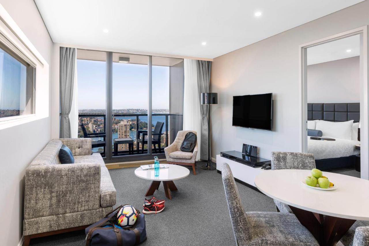 Meriton Suites North Sydney Exterior photo